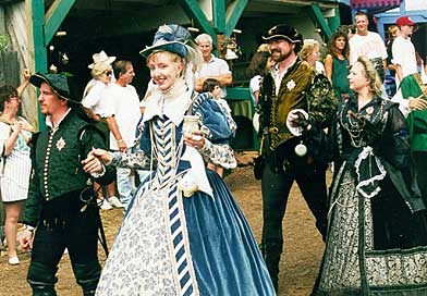 parade.jpg (106154 bytes)