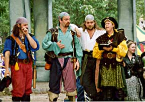 pirates1.jpg (114423 bytes)
